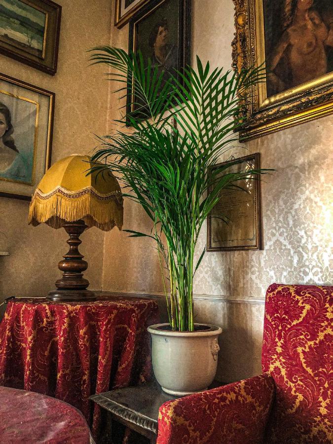 Palazzo Capece Apartment Caivano Luaran gambar